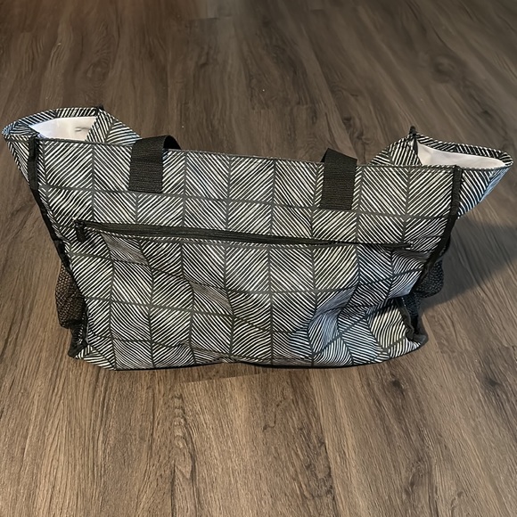 Thirty-One Chevron Square Zip Top Tote - Picture 2 of 14
